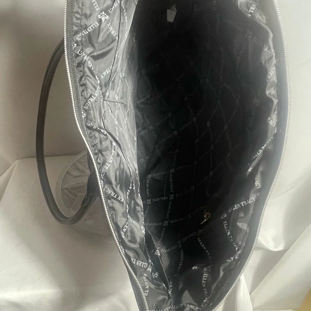 Ellen Tracy Black Nylon Tote Bag Quilted Pocket Large Zip Shoulder Bag